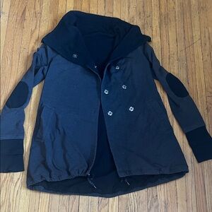 lululemon athletica Black and Grey Sweater